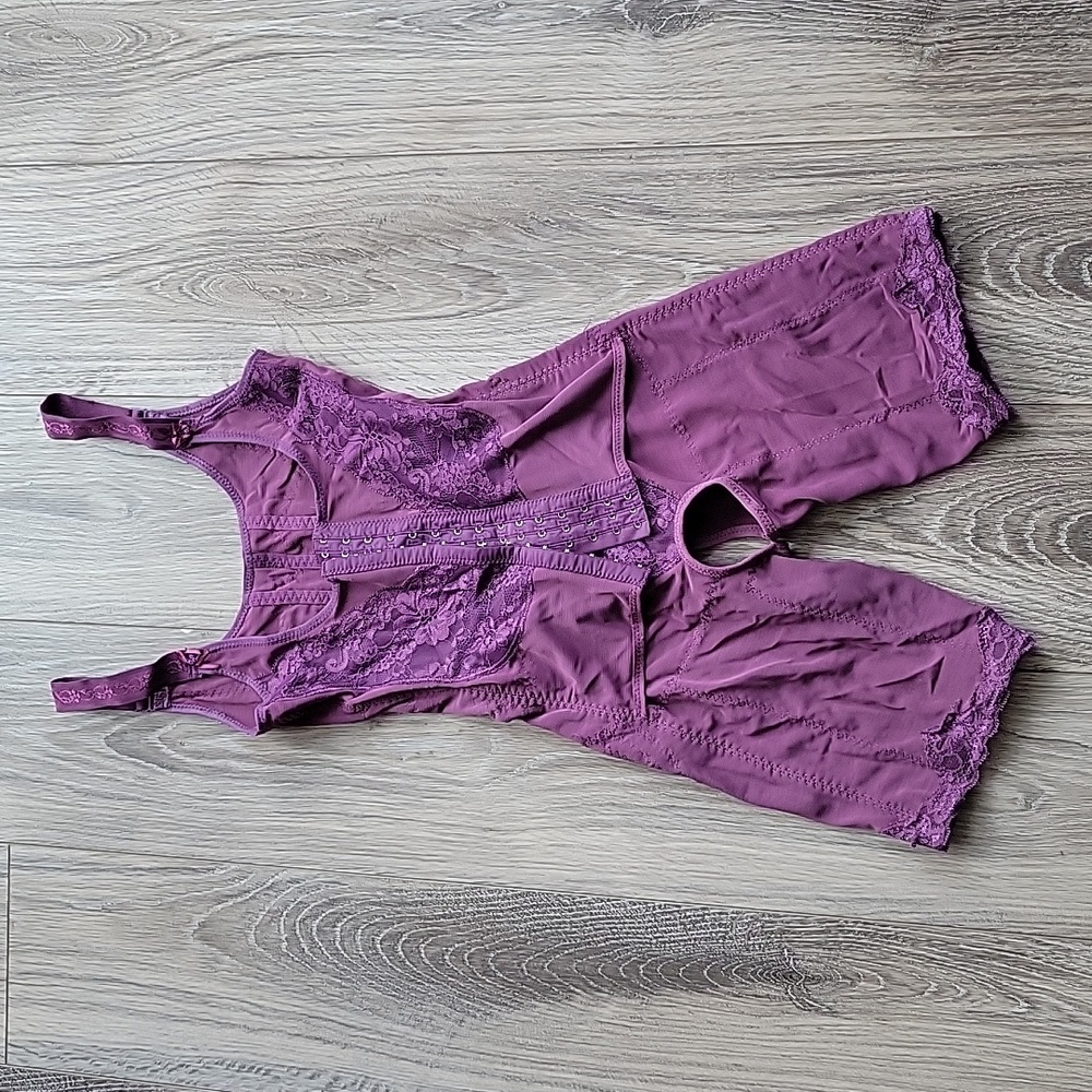 Corset shapewear bodysuit